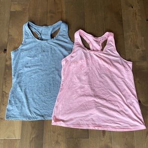 JOCKEY 2 tank tops
